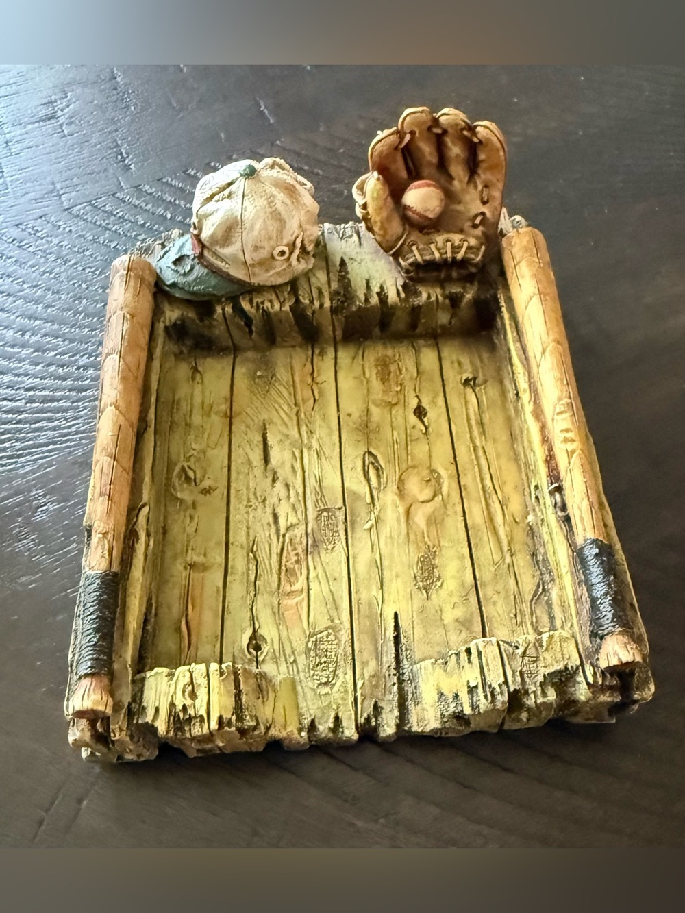 S.S. Sarna Vintage Baseball themed post it note tray.